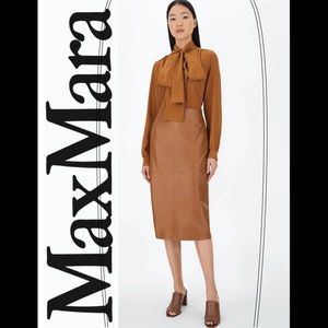 Closing sale❣️ MAX MARA genuine leather skirt
